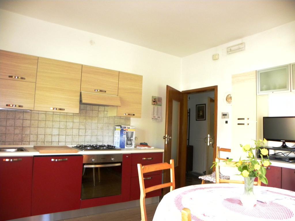 Apartamento Casa De Val Calceranica al Lago Habitación foto
